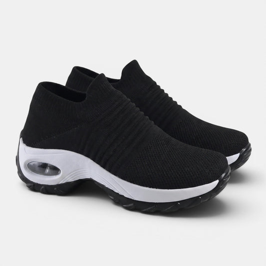 Women's Casual Sneakers with Cushioned Platform Design