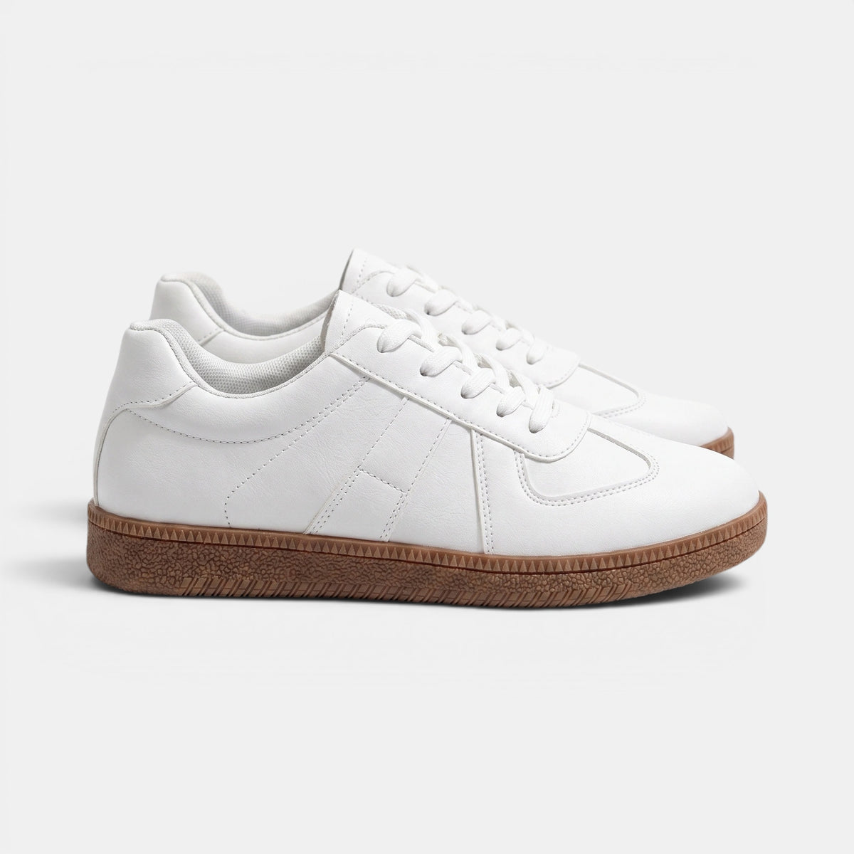 Women's Low Top Lace Up Walking Sneakers