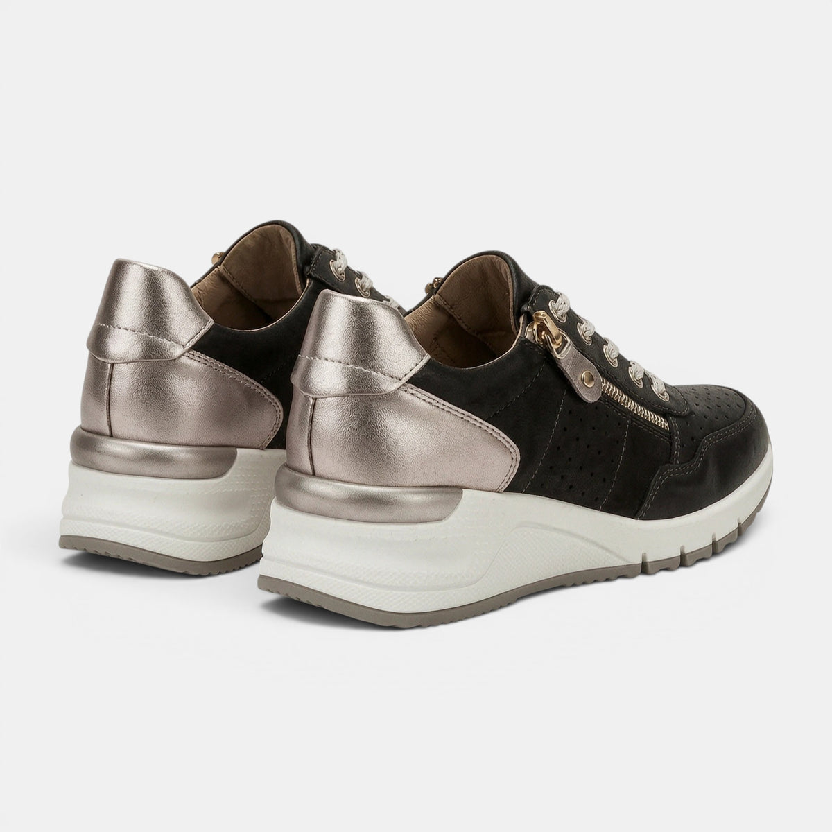 Women's Low Top Walking Shoes with Supportive Platform Sole