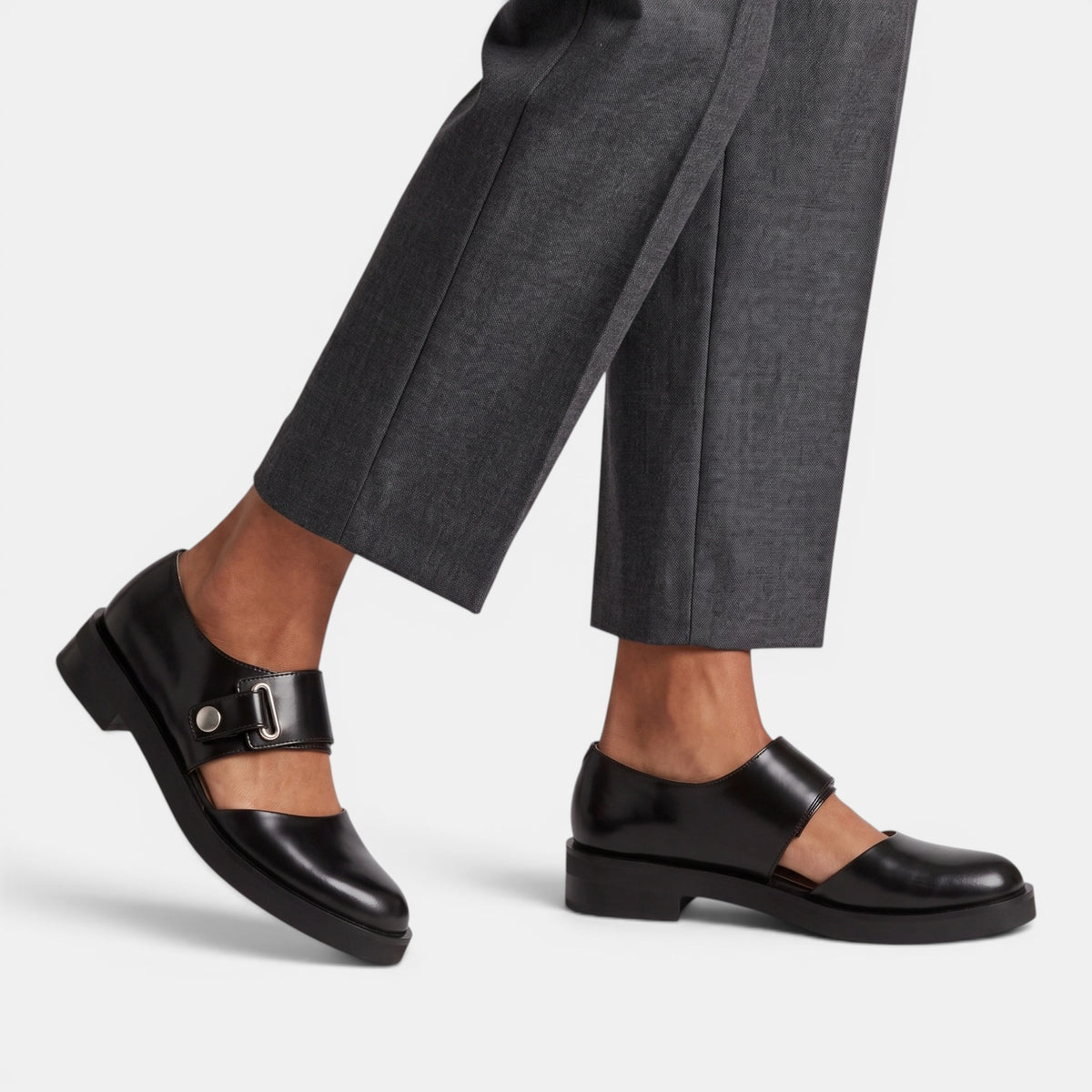 Women's Round Toe Mary Jane Shoes with Buckle Strap